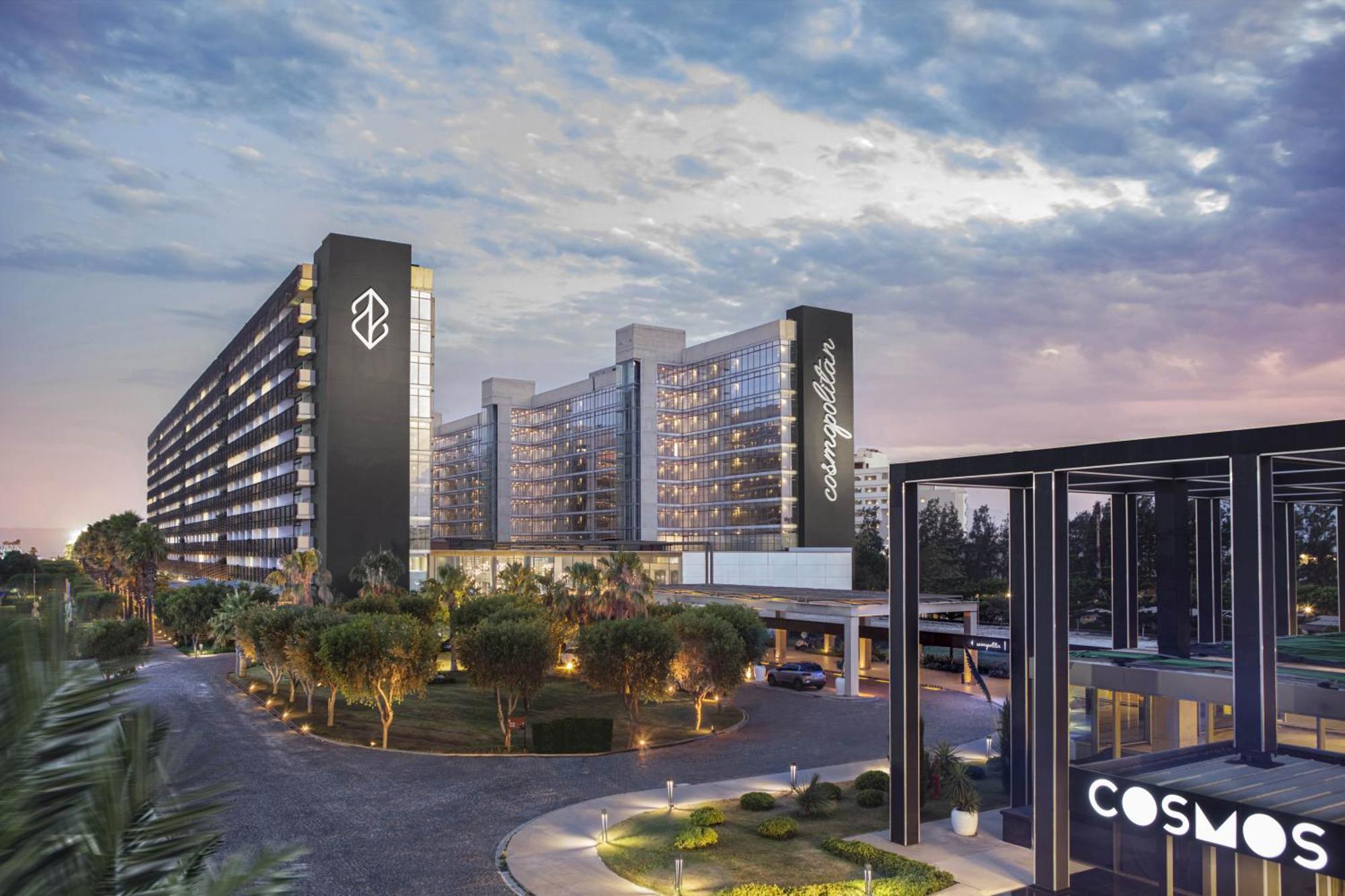 Nirvana Cosmopolitan Hotel - Convention & Sports Center อันตัลยา ภายนอก รูปภาพ